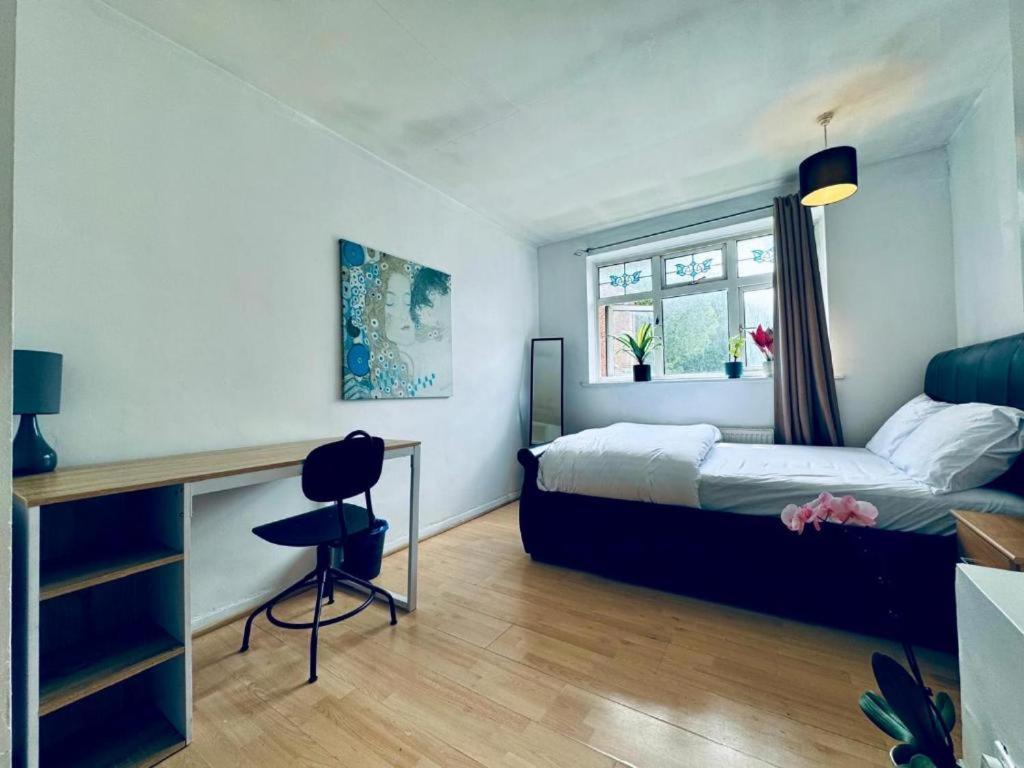 فندق Whitechapel Lindley House R2 لندن المظهر الخارجي الصورة