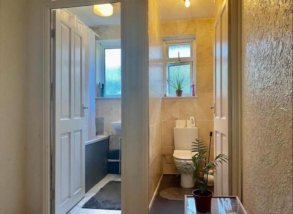 فندق Whitechapel Lindley House R2 لندن المظهر الخارجي الصورة