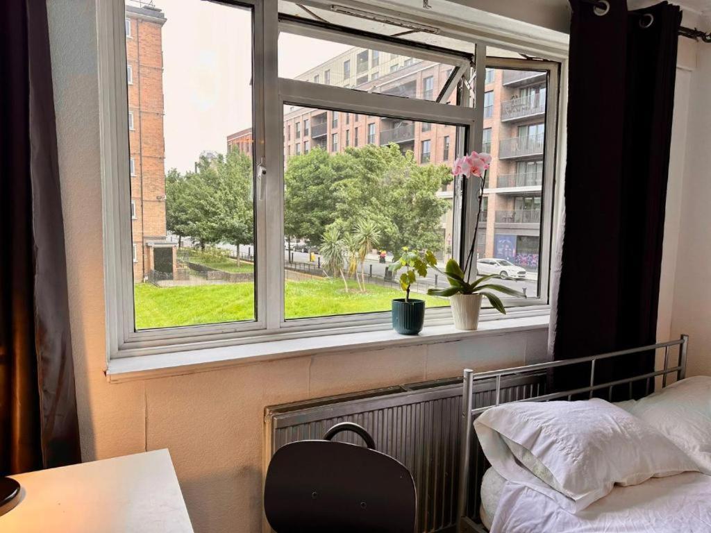 فندق Whitechapel Lindley House R2 لندن المظهر الخارجي الصورة