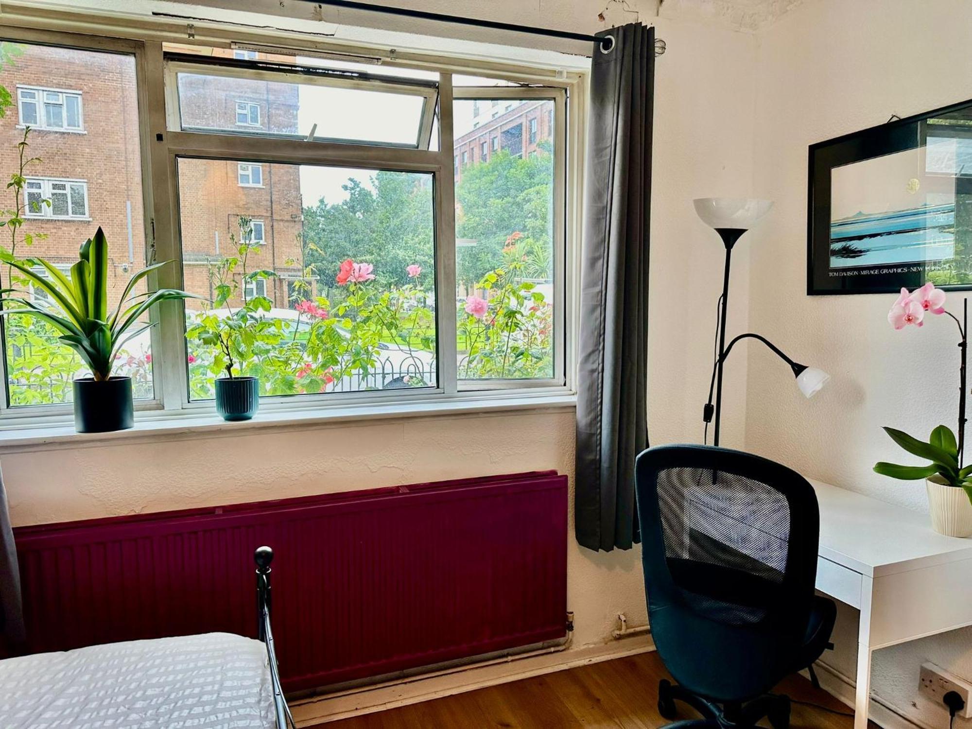 فندق Whitechapel Lindley House R2 لندن المظهر الخارجي الصورة