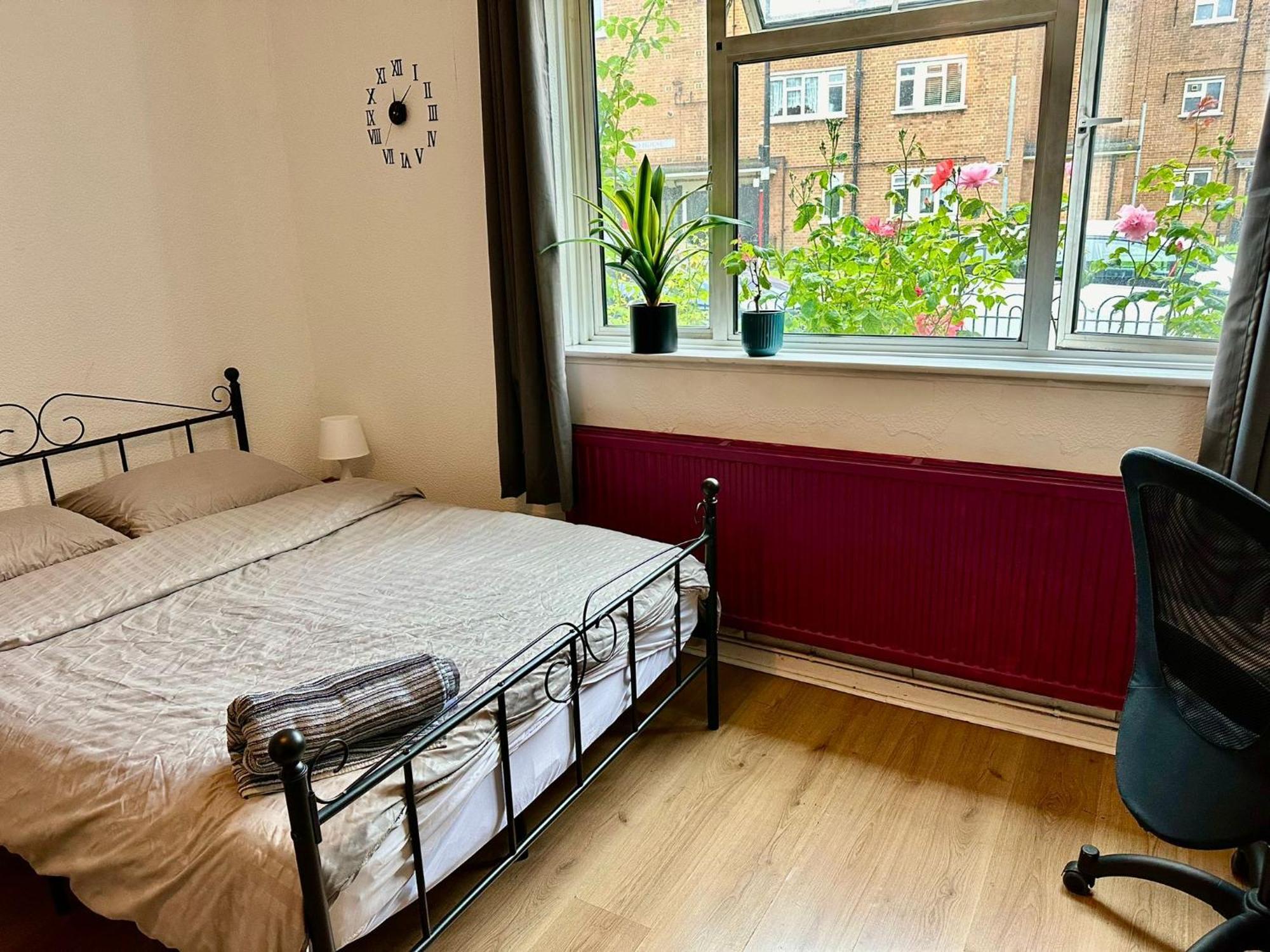 فندق Whitechapel Lindley House R2 لندن المظهر الخارجي الصورة