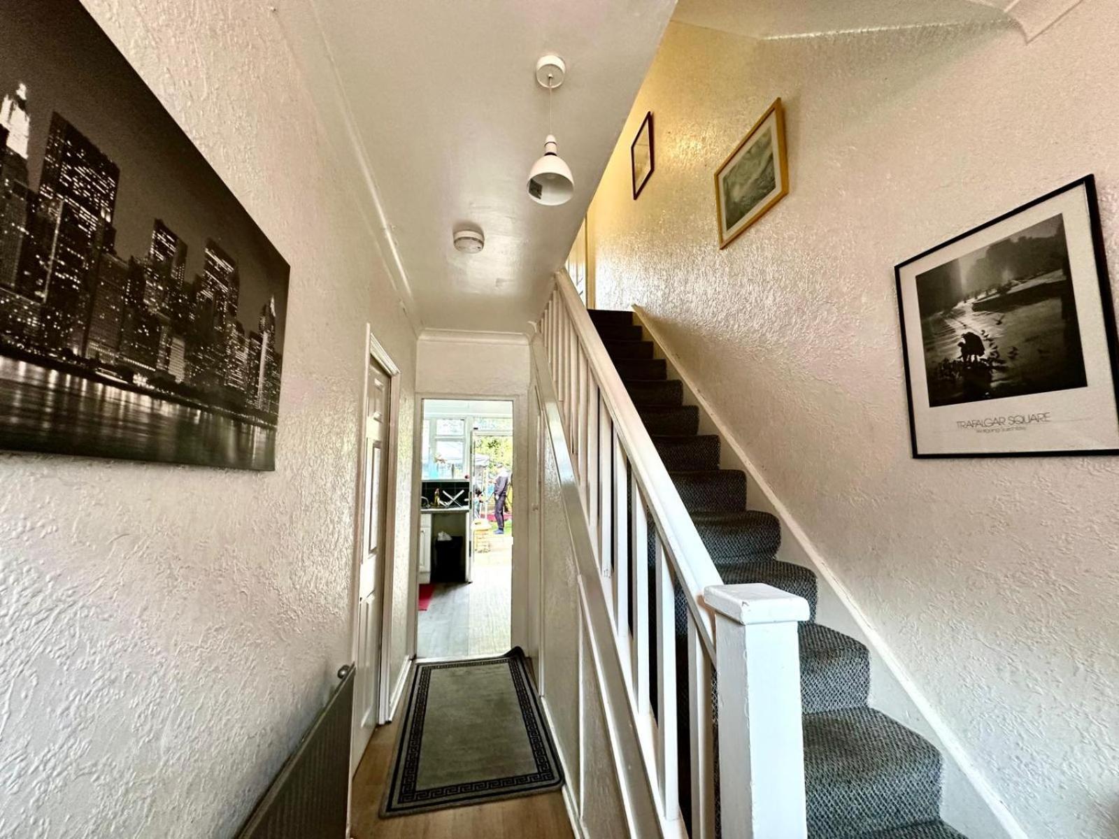 فندق Whitechapel Lindley House R2 لندن المظهر الخارجي الصورة